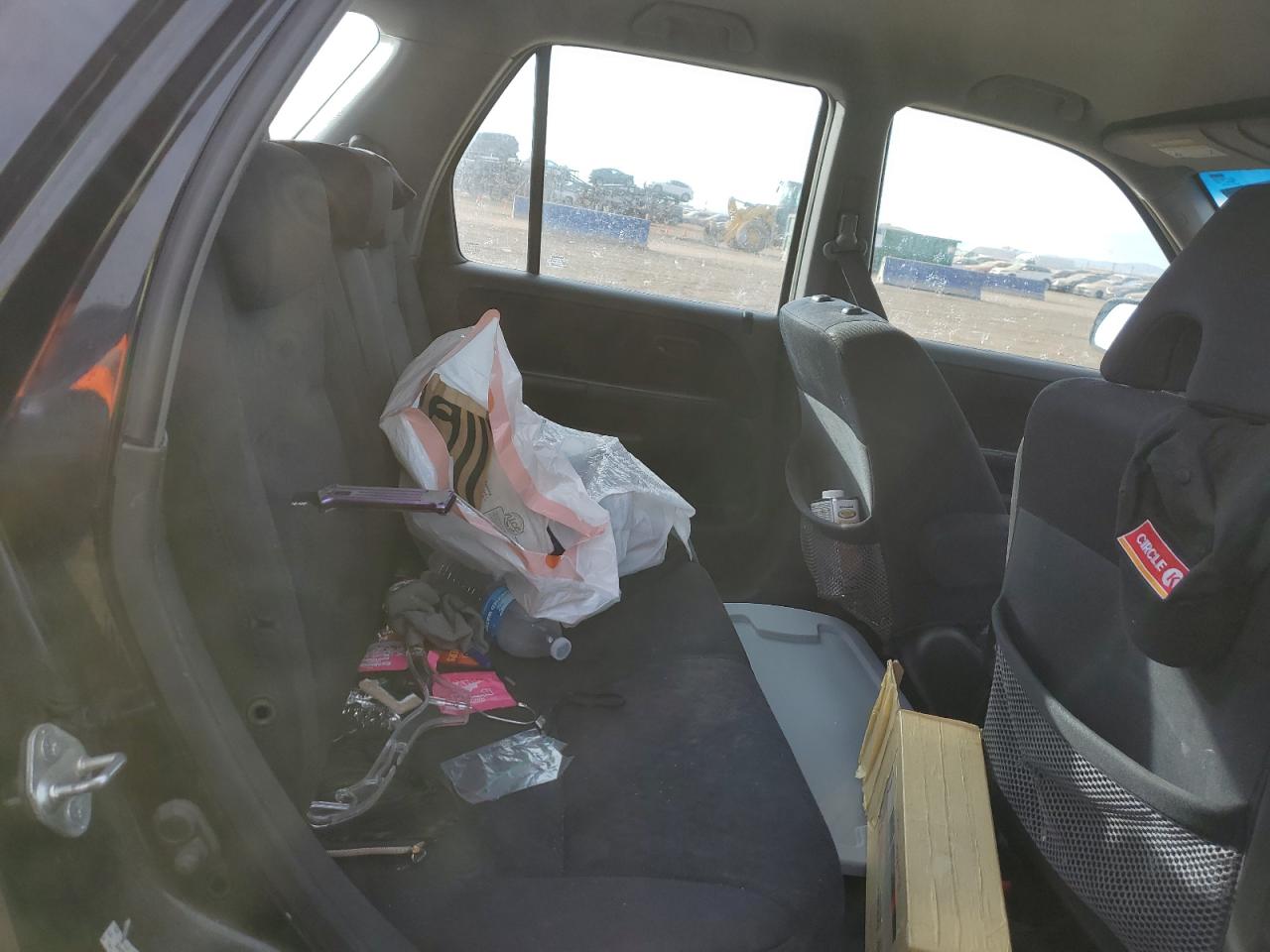 2005 Honda CR-V - Image 11