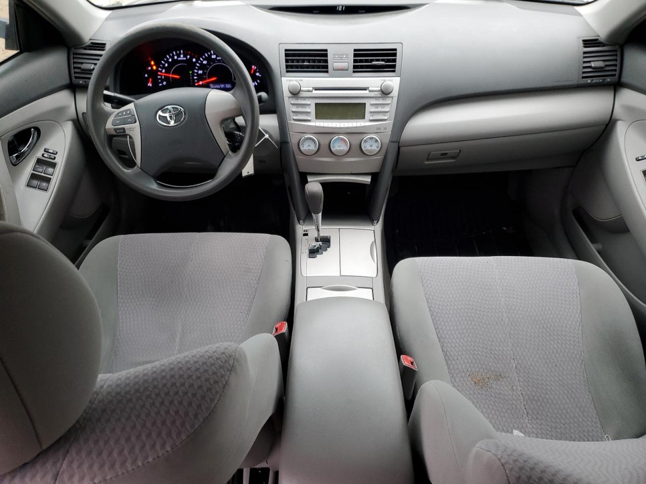 2011 Toyota Camry - Image 8
