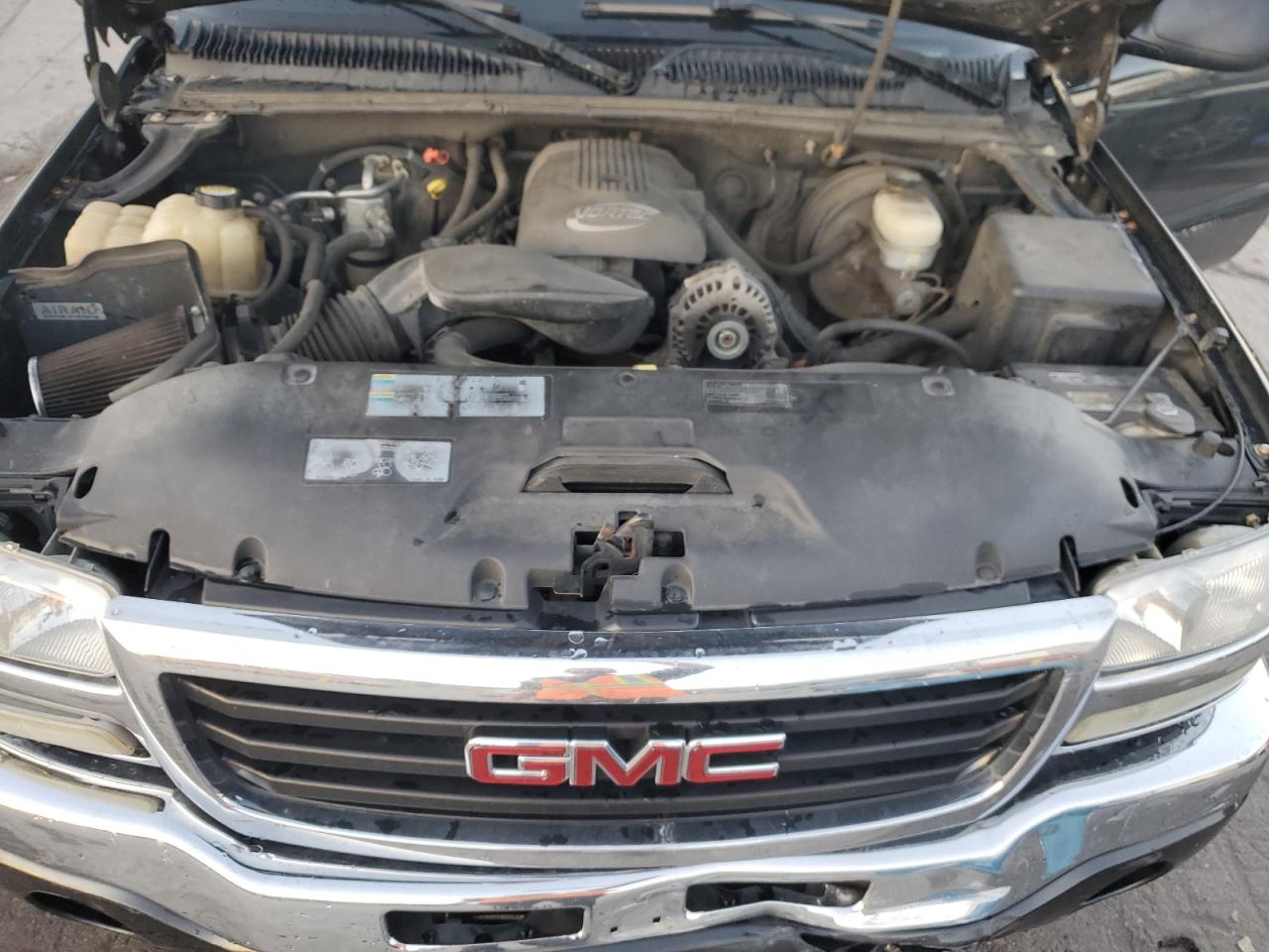 2005 GMC Sierra - Image 11