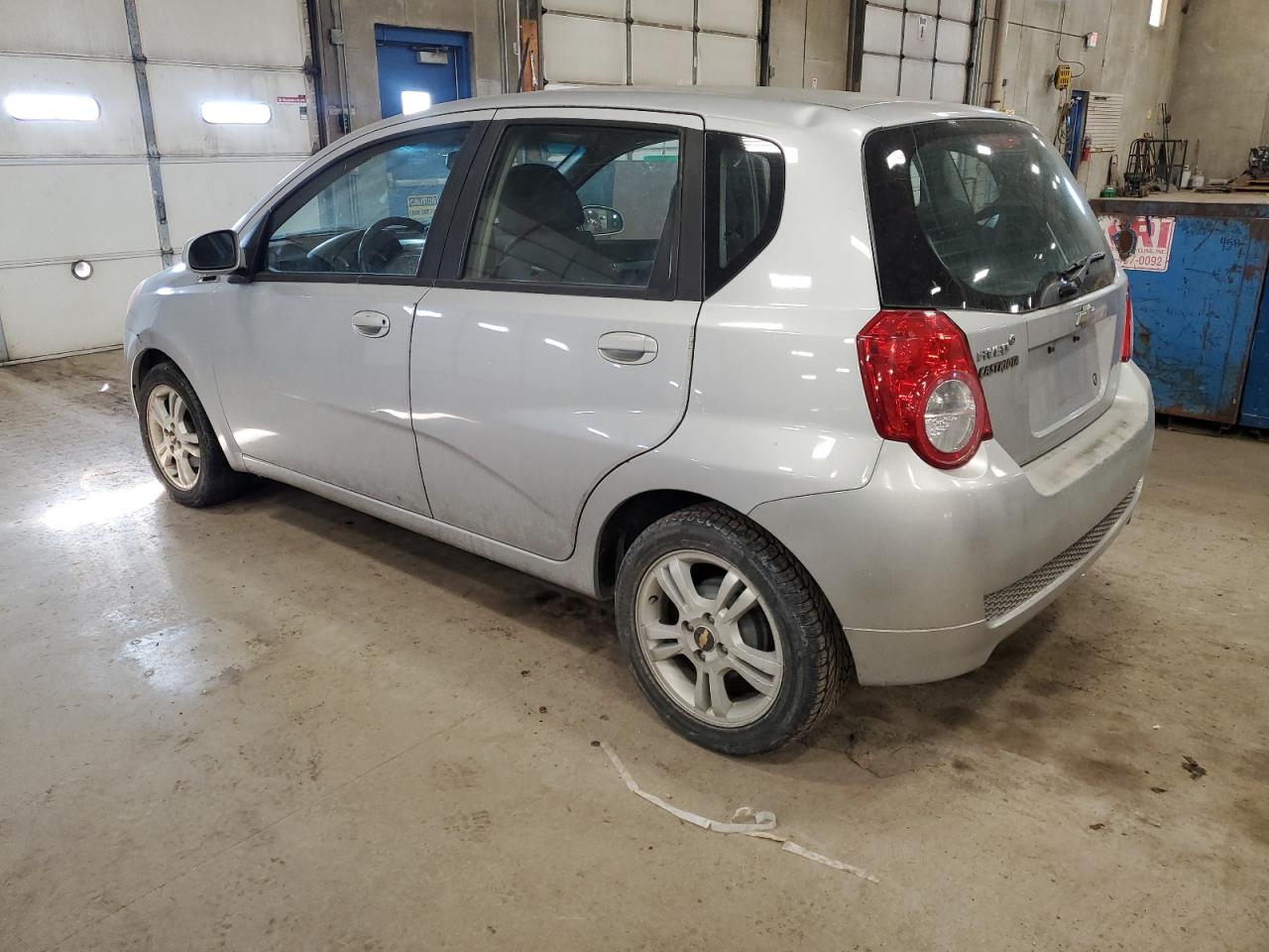 2010 Chevrolet Aveo - Image 2
