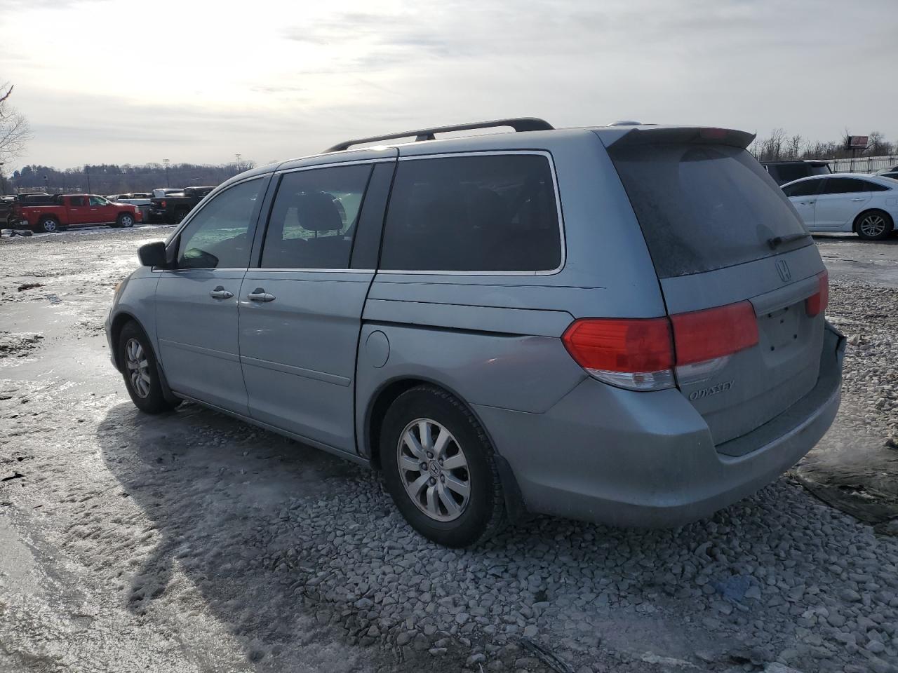 2009 Honda Odyssey - Image 2