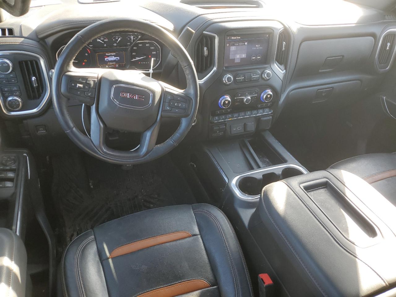 2022 GMC Sierra - Image 8