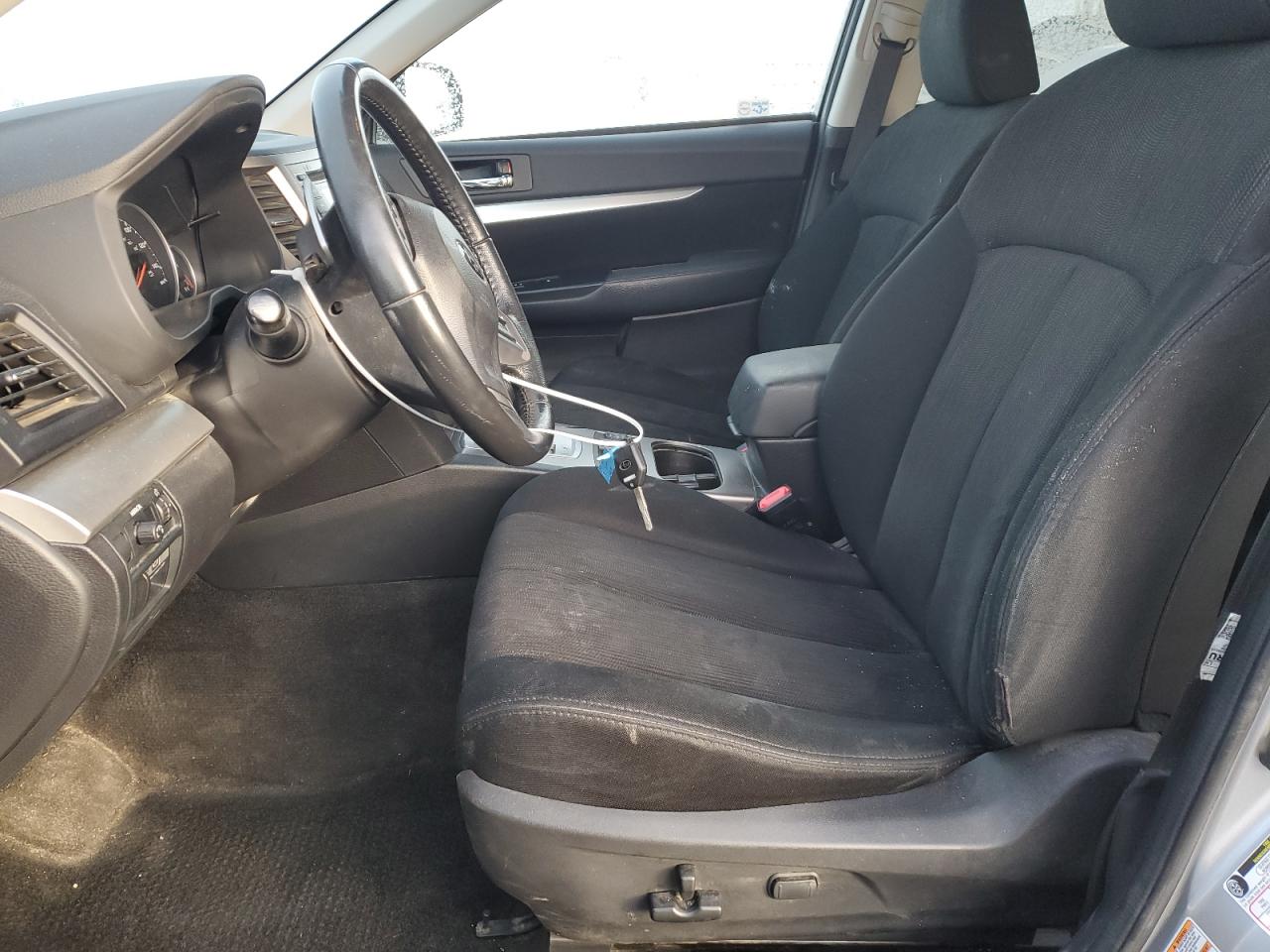 2013 Subaru Outback - Image 7