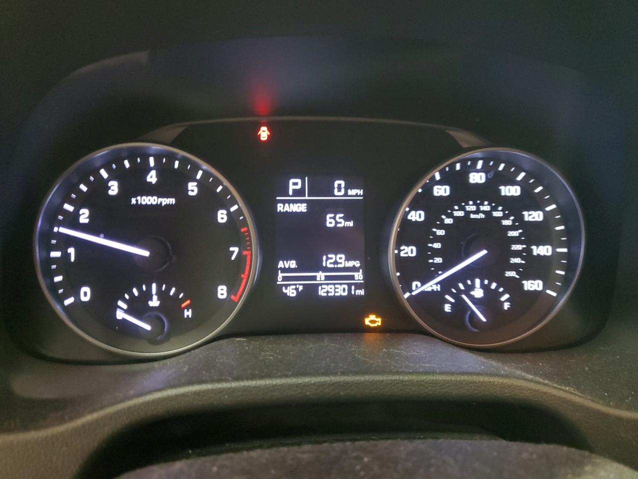 2017 Hyundai Elantra - Image 9
