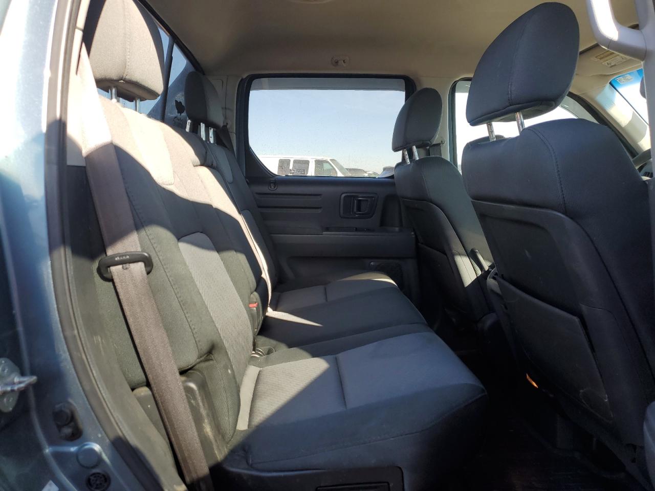 2006 Honda Ridgeline - Image 10