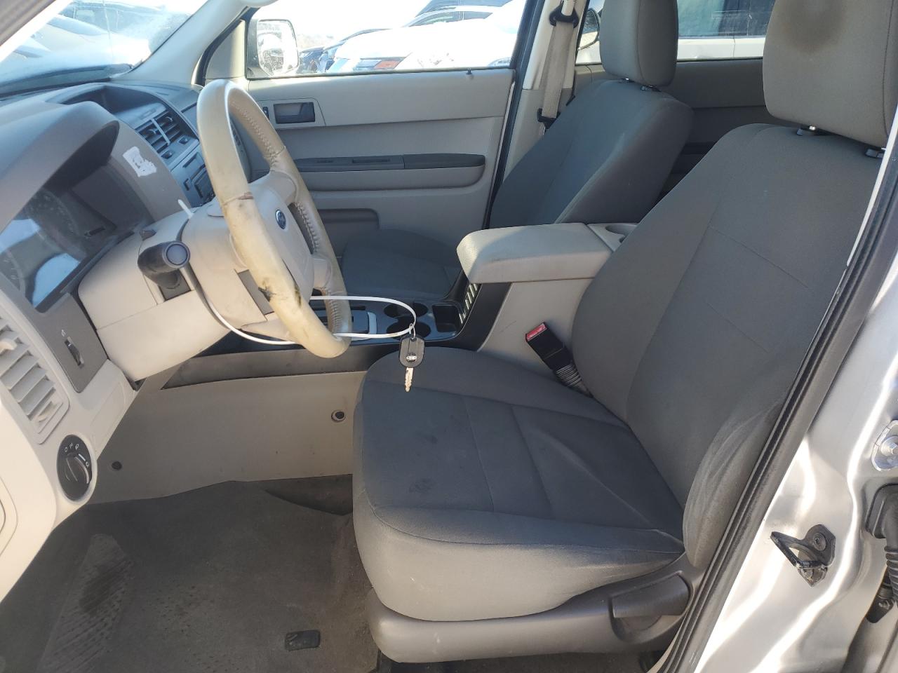 2010 Ford Escape - Image 7
