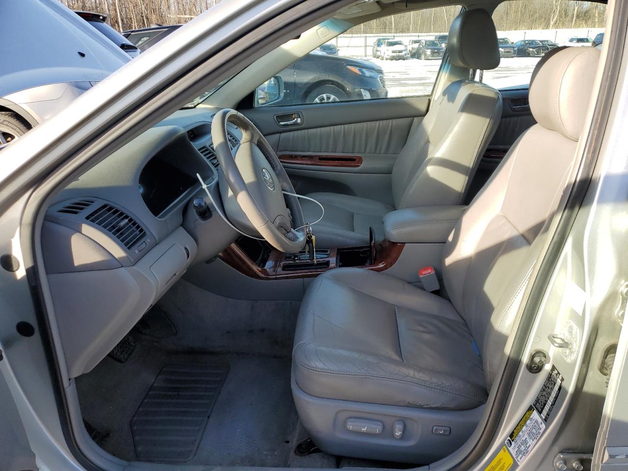 2005 Toyota Camry - Image 7