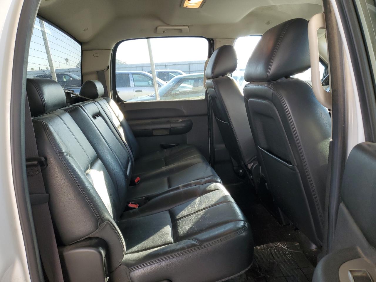 2013 GMC Sierra - Image 10
