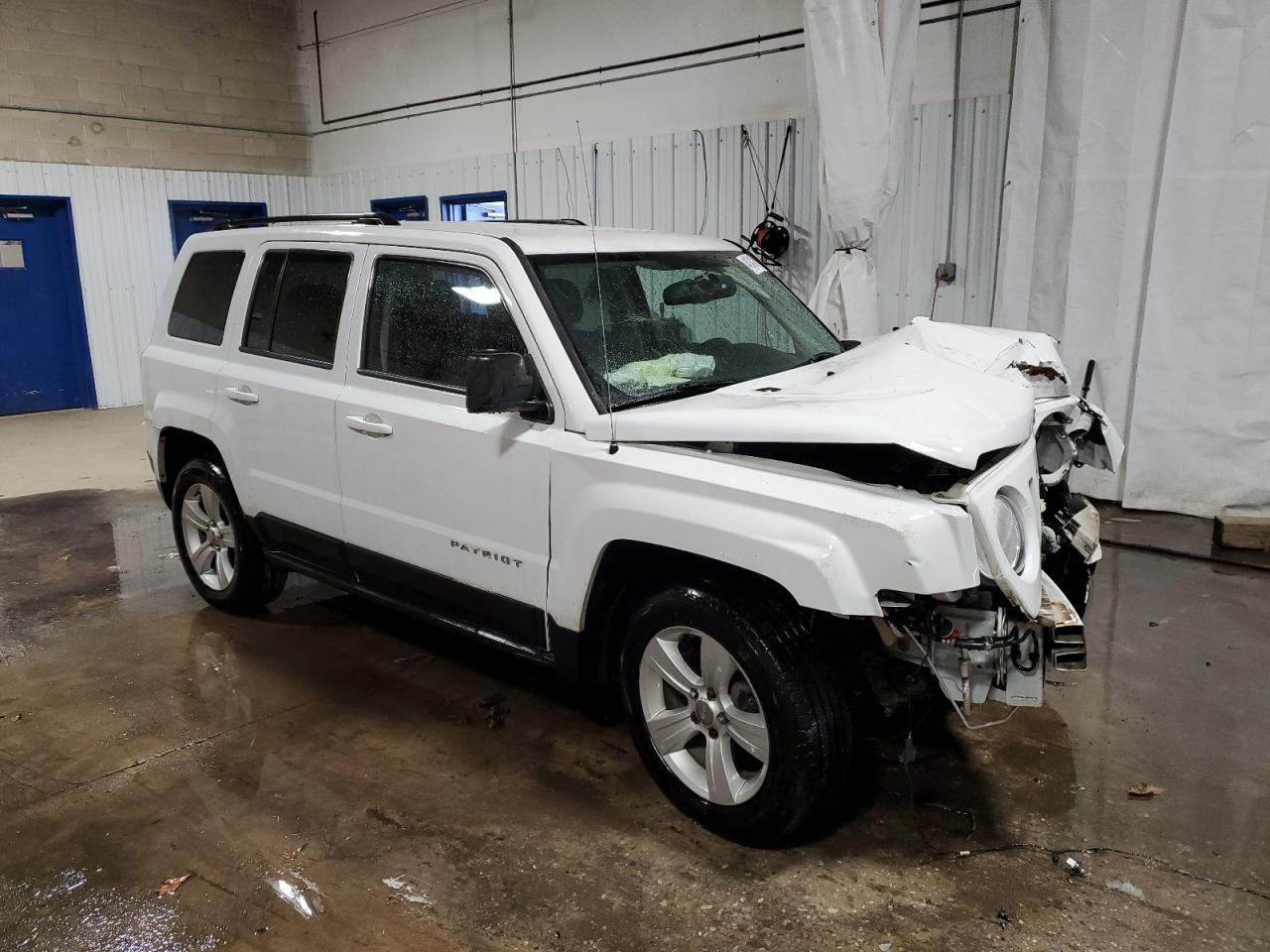 2016 Jeep Liberty (Patriot) - Image 4
