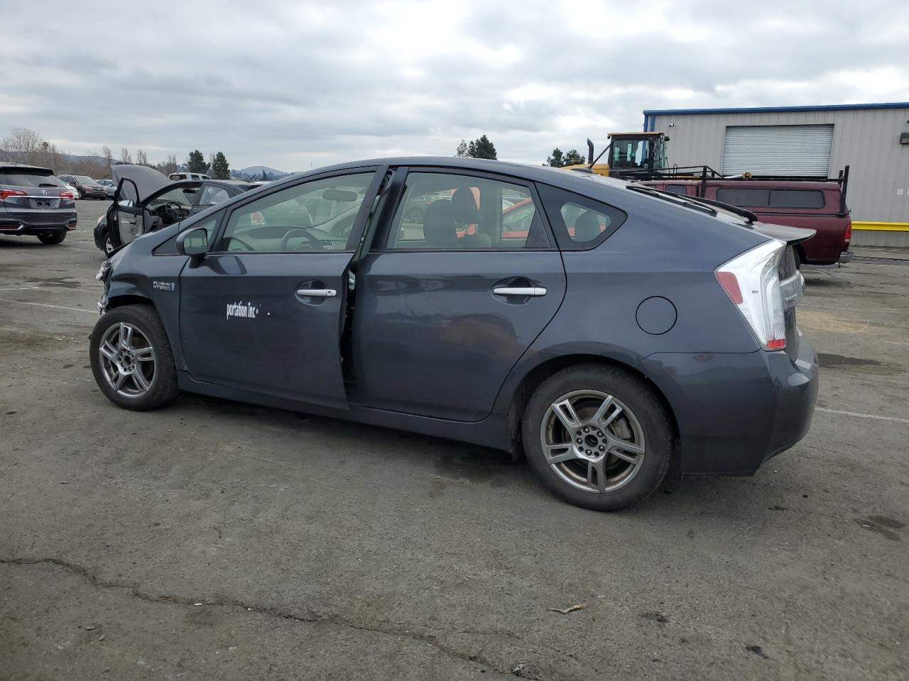 2012 Toyota Prius - Image 2