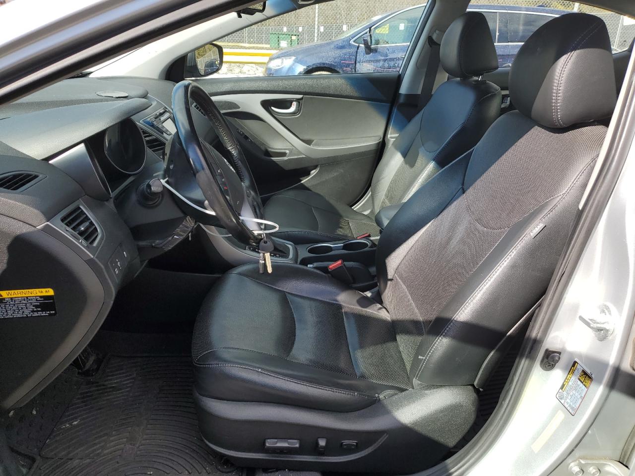 2014 Hyundai Elantra - Image 7