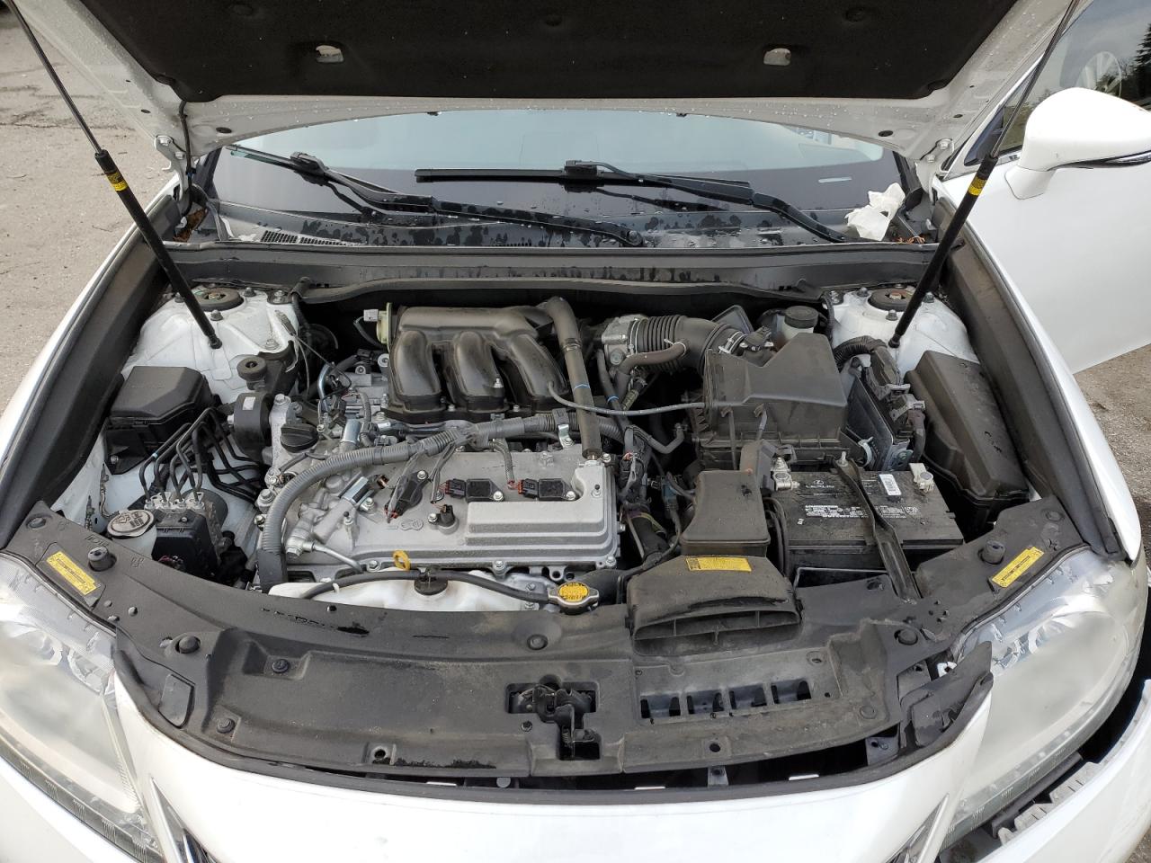 2013 Lexus ES - Image 11