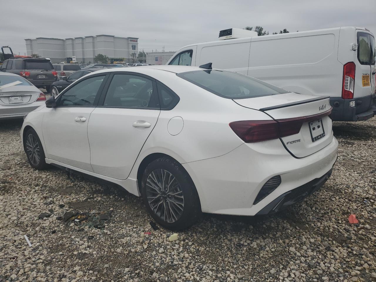 2024 Kia Forte - Image 2