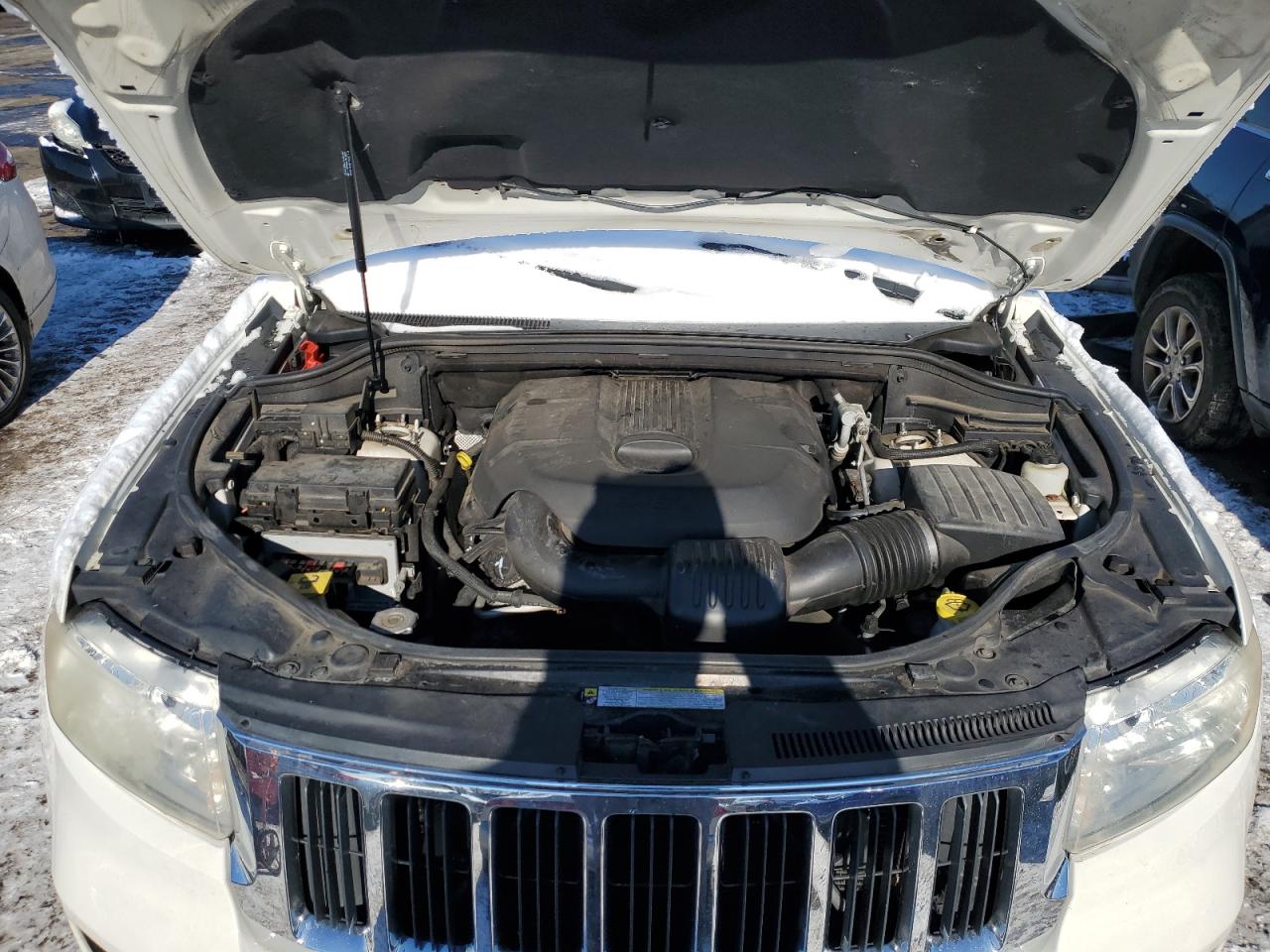 2011 Jeep Grand Cherokee - Image 11