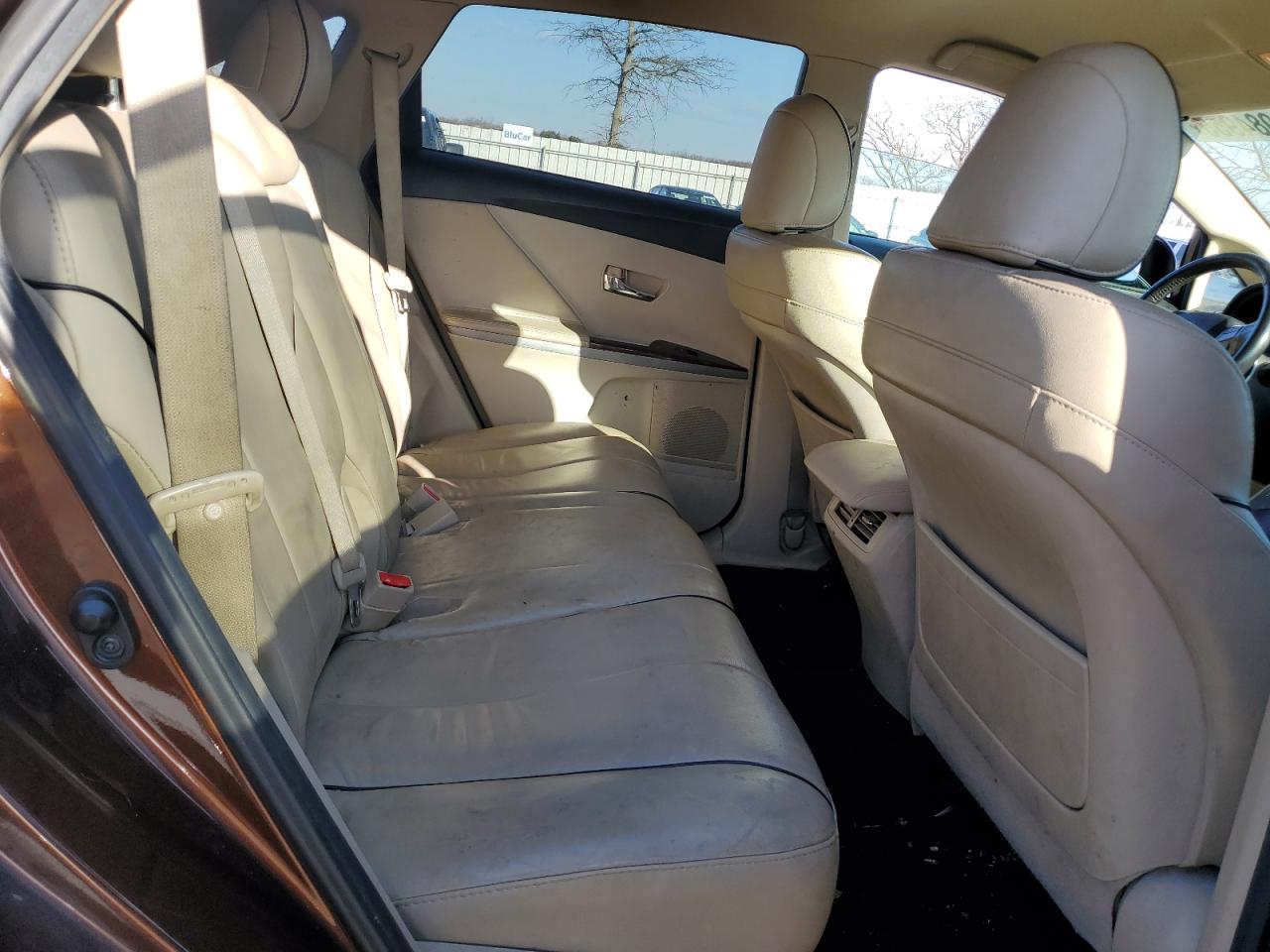 2011 Toyota Venza - Image 10