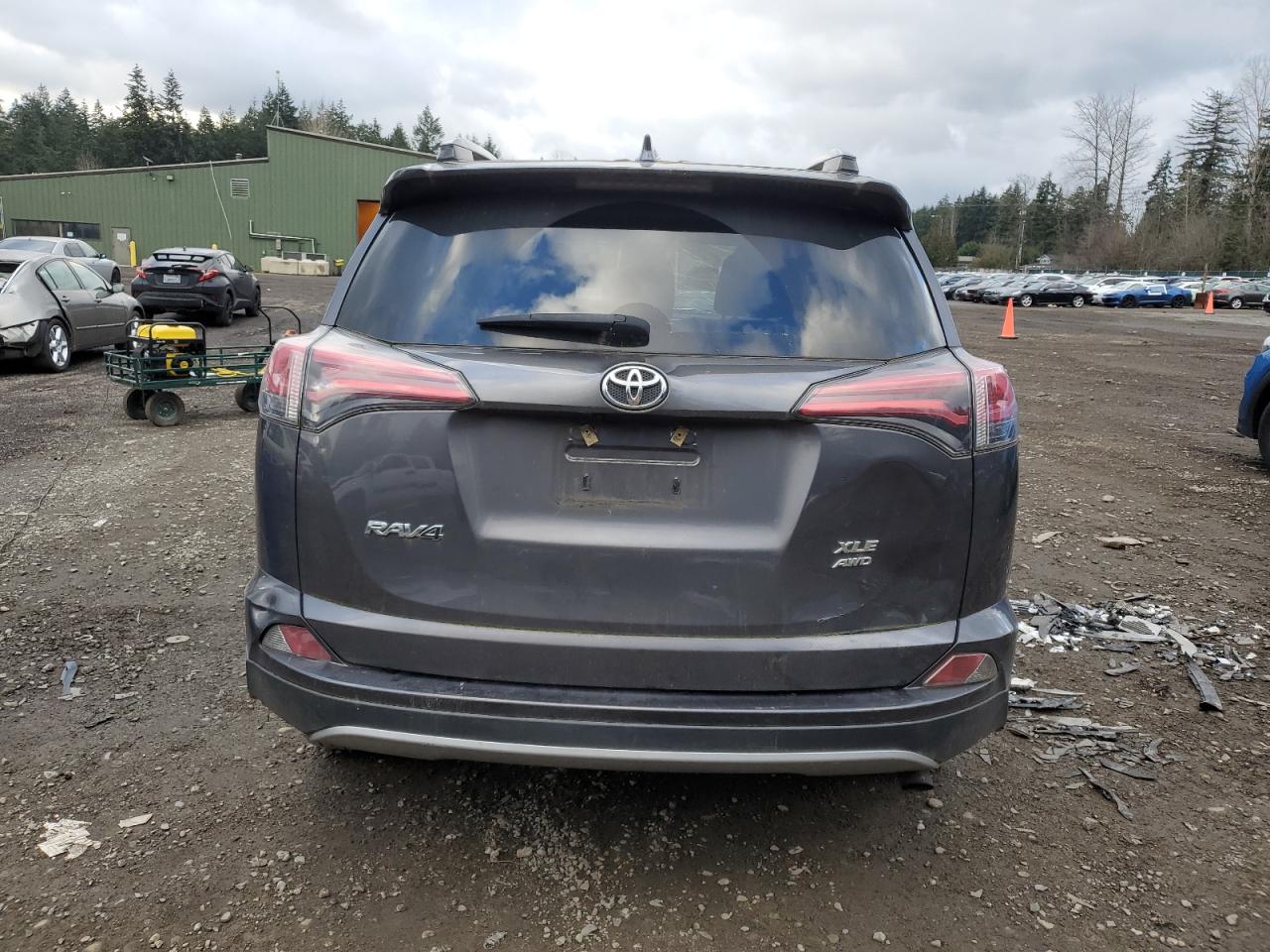 2018 Toyota RAV 4 - Image 6
