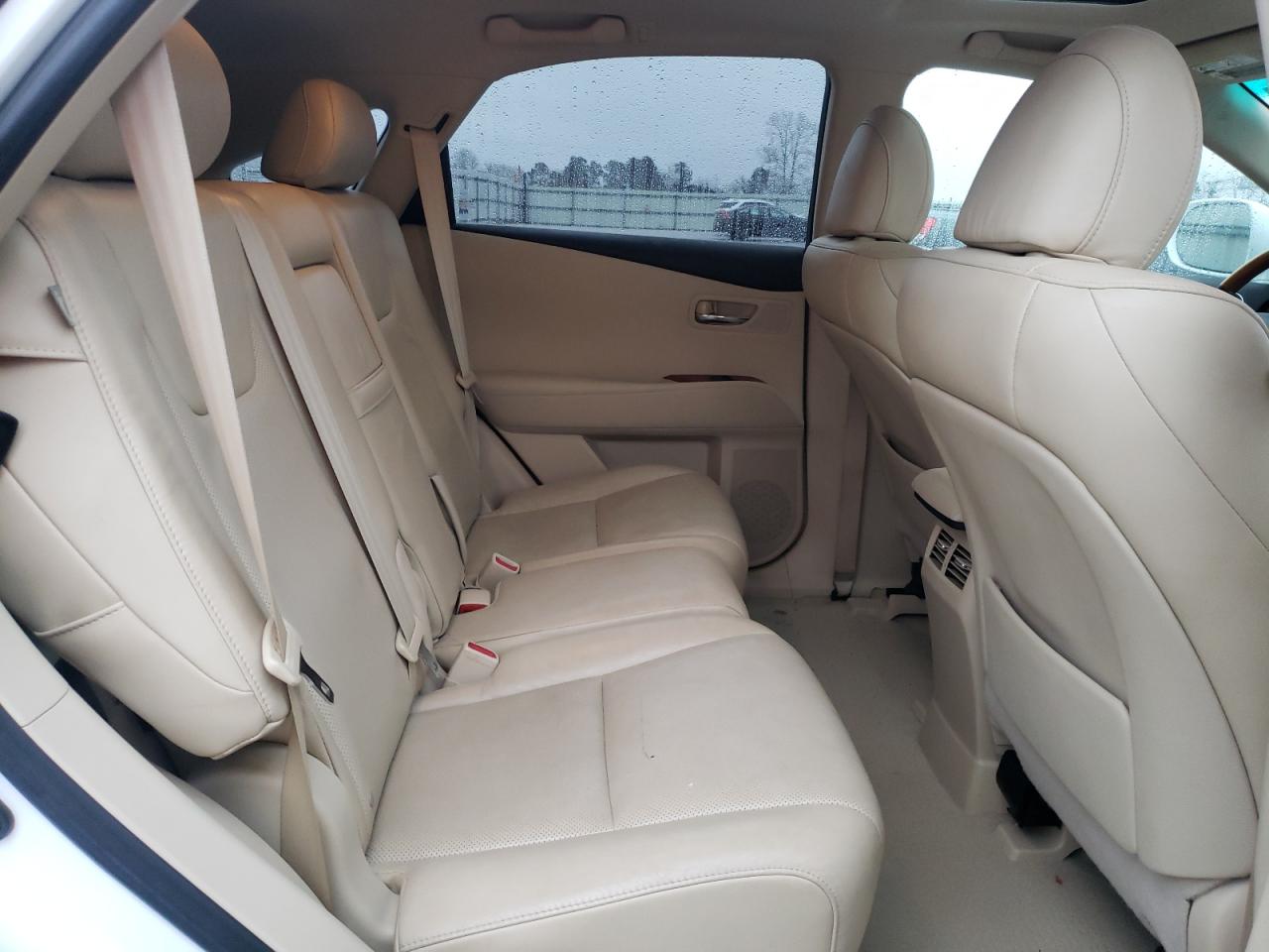 2012 Lexus RX - Image 11