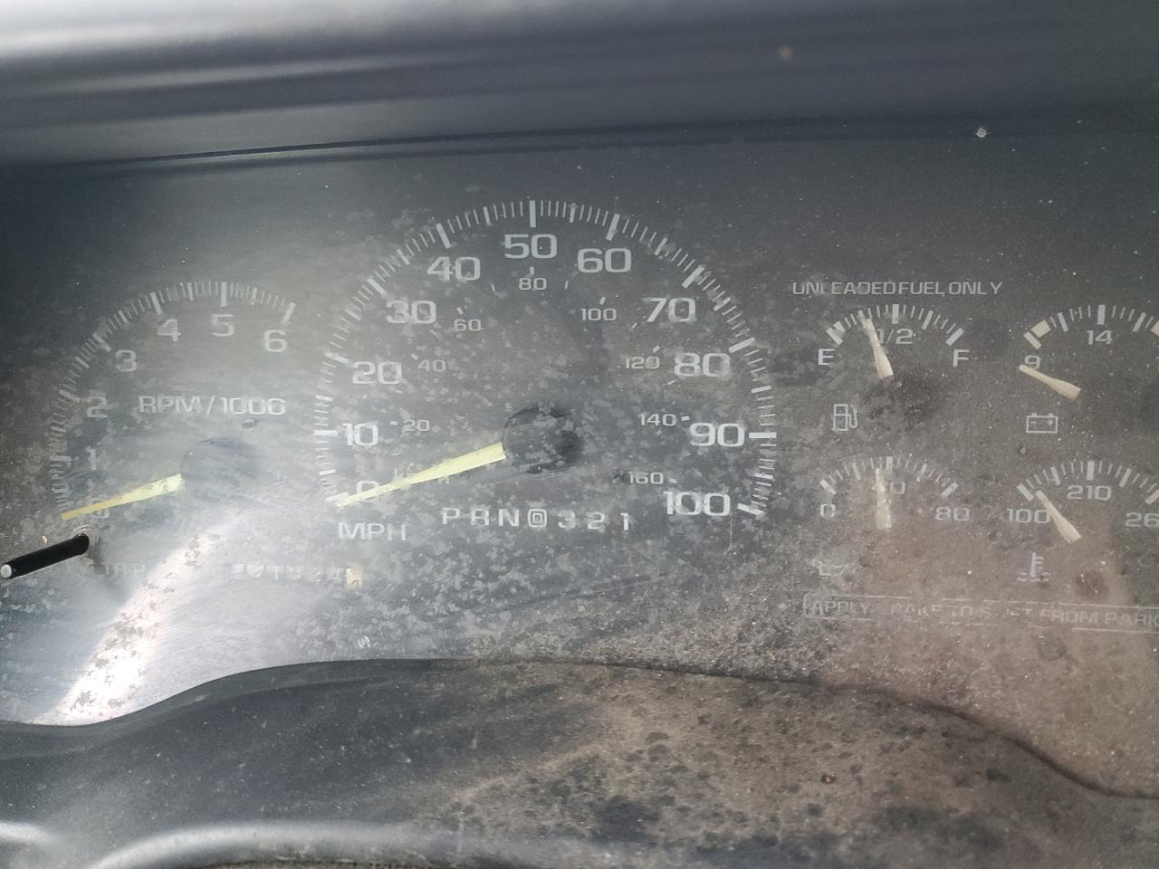1999 Chevrolet Suburban C1500 VIN: 1GNEC16R7XJ418169 Lot: 88995495
