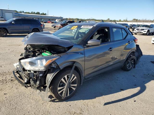 2019 Nissan Kicks S