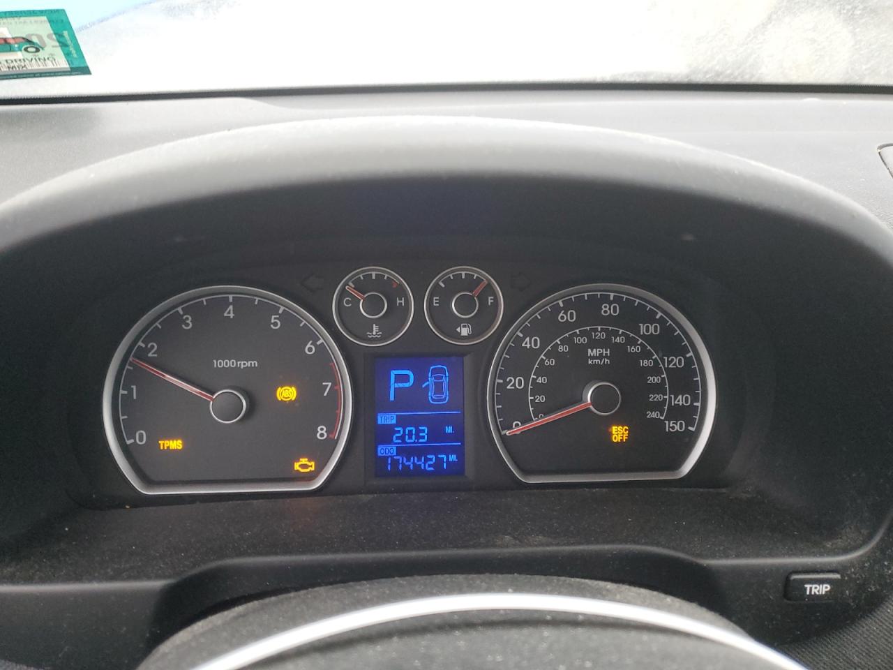 2010 Hyundai Elantra - Image 9
