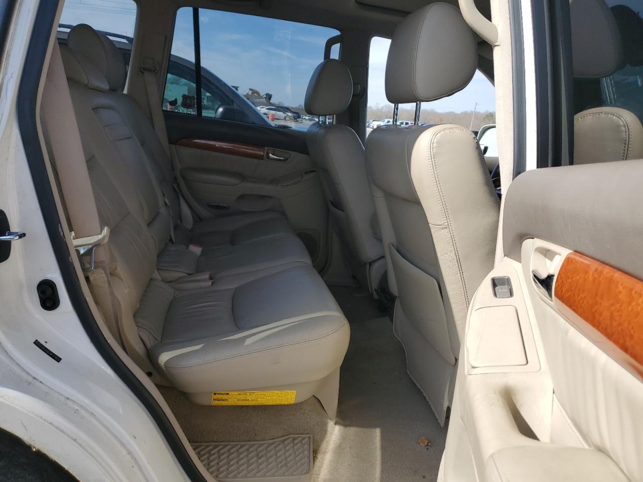 2006 Lexus GX - Image 10