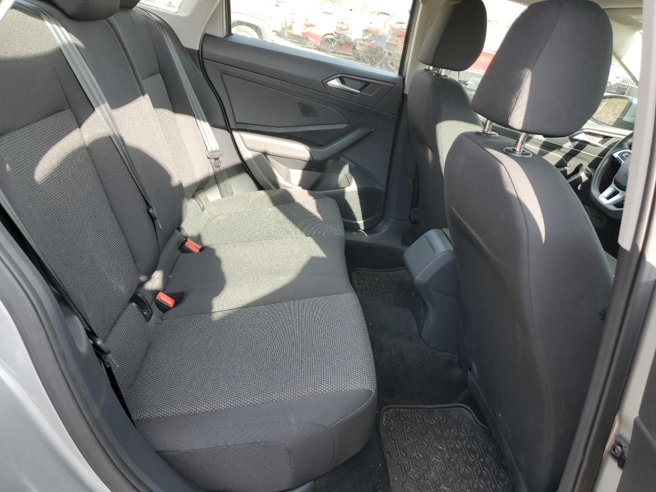 2019 Volkswagen Jetta - Image 10