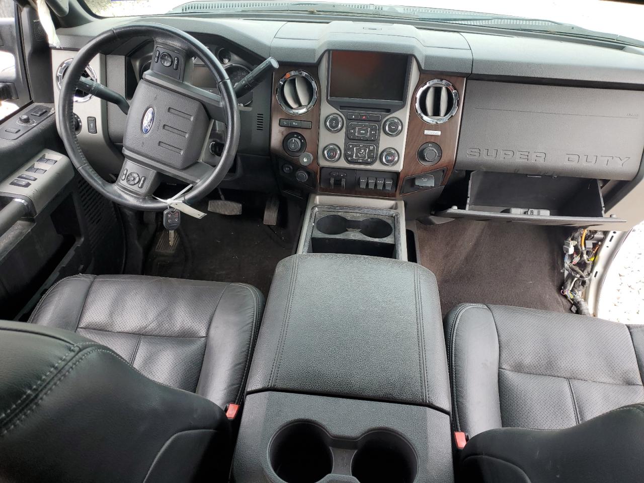 2015 Ford F350 - Image 8