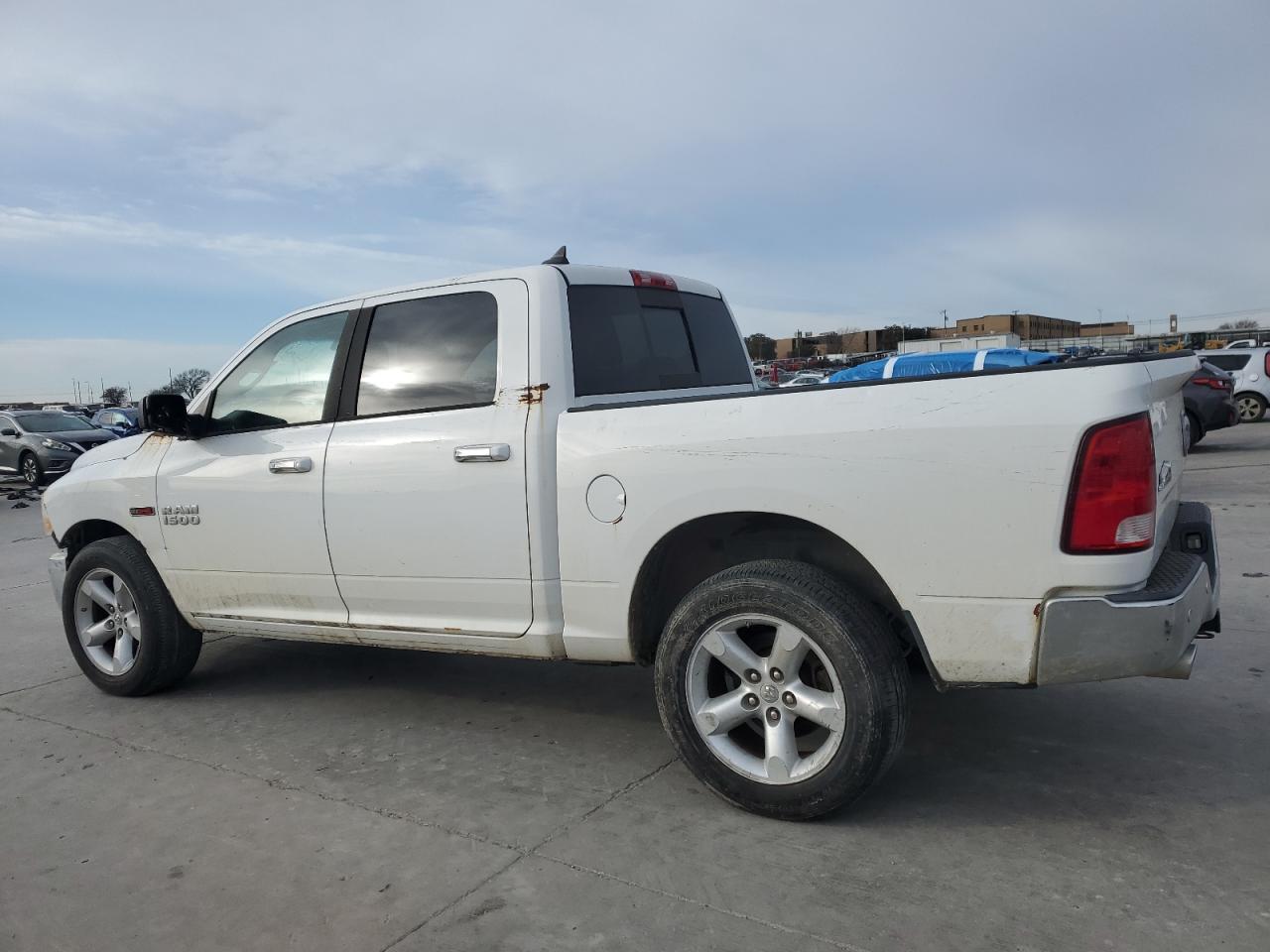 VIN 1C6RR7LM7FS740752 2015 RAM 1500 no.2