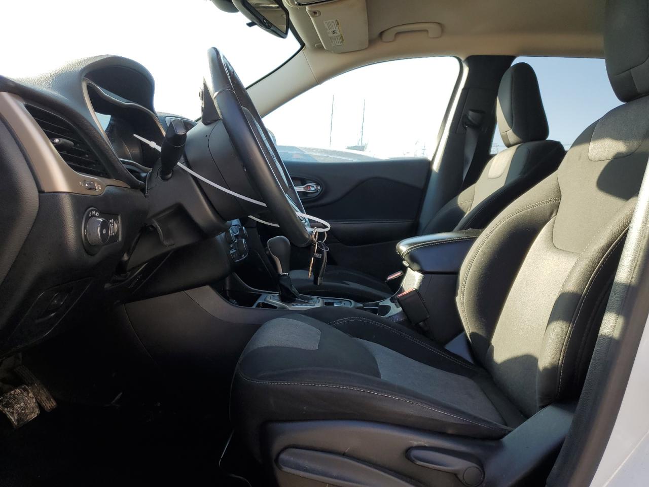2014 Jeep Grand Cherokee - Image 7