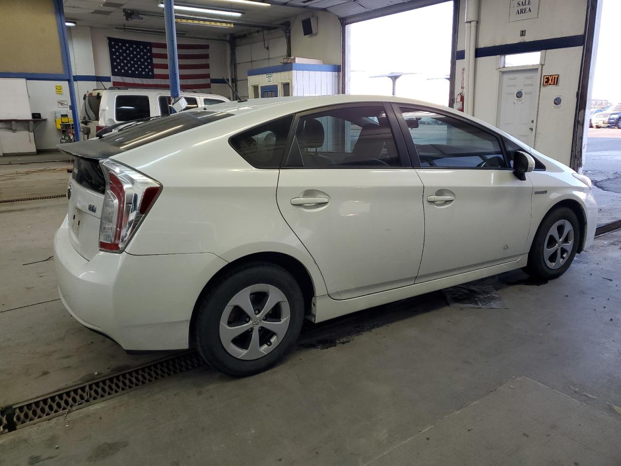 2012 Toyota Prius - Image 3