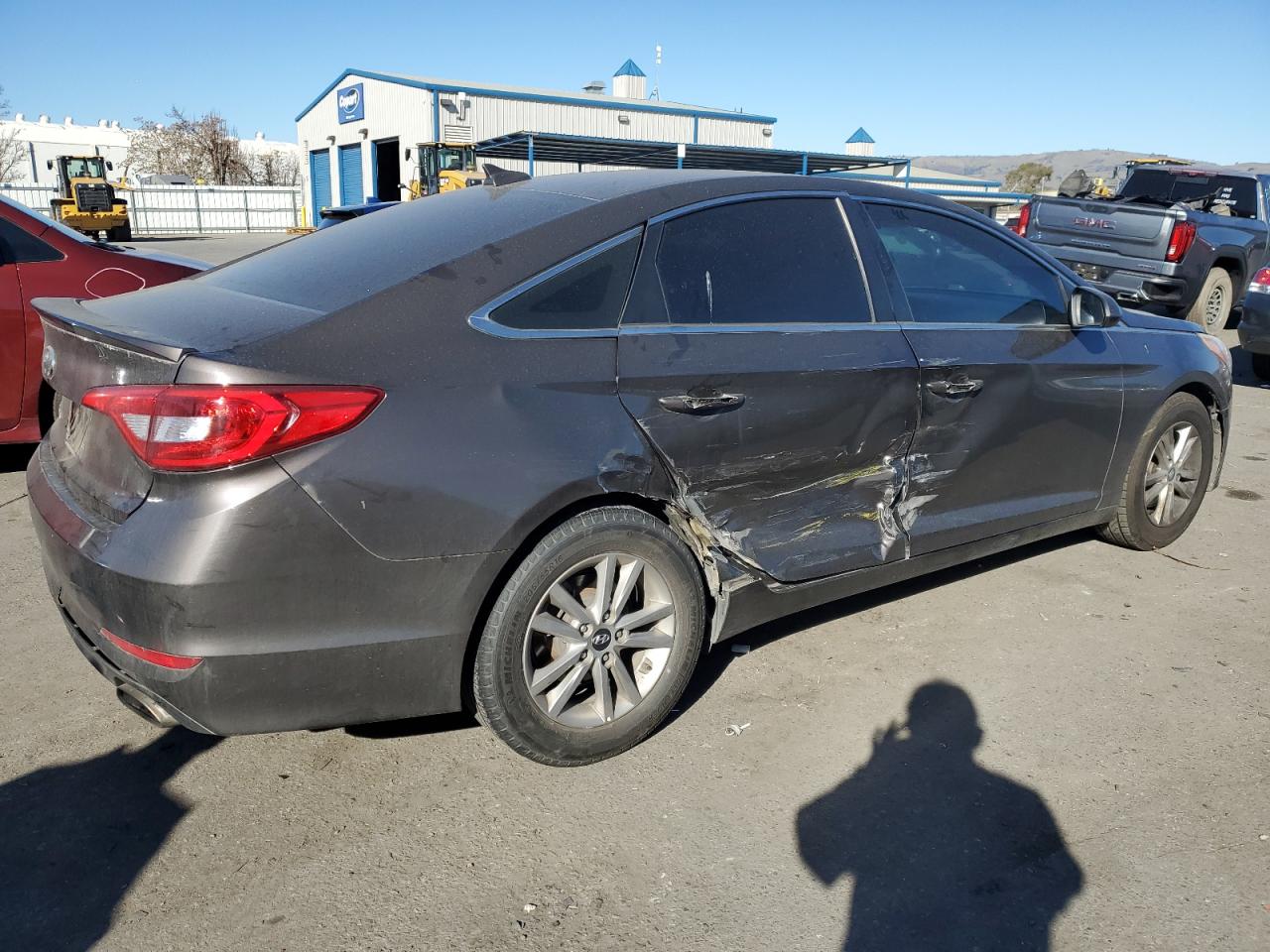 2017 Hyundai Sonata - Image 3