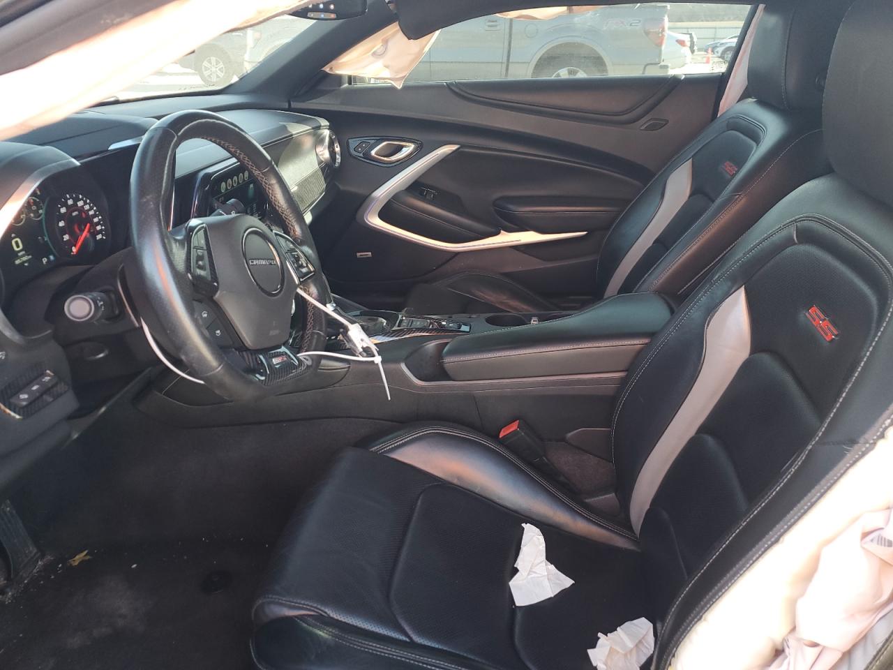 2016 Chevrolet Camaro - Image 7