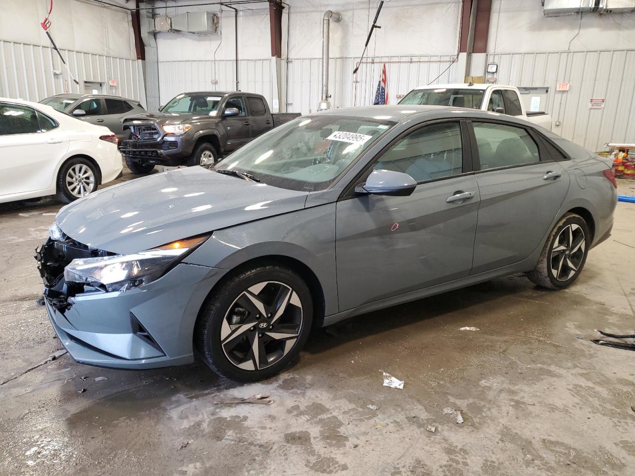 2023 Hyundai Elantra - Image 1