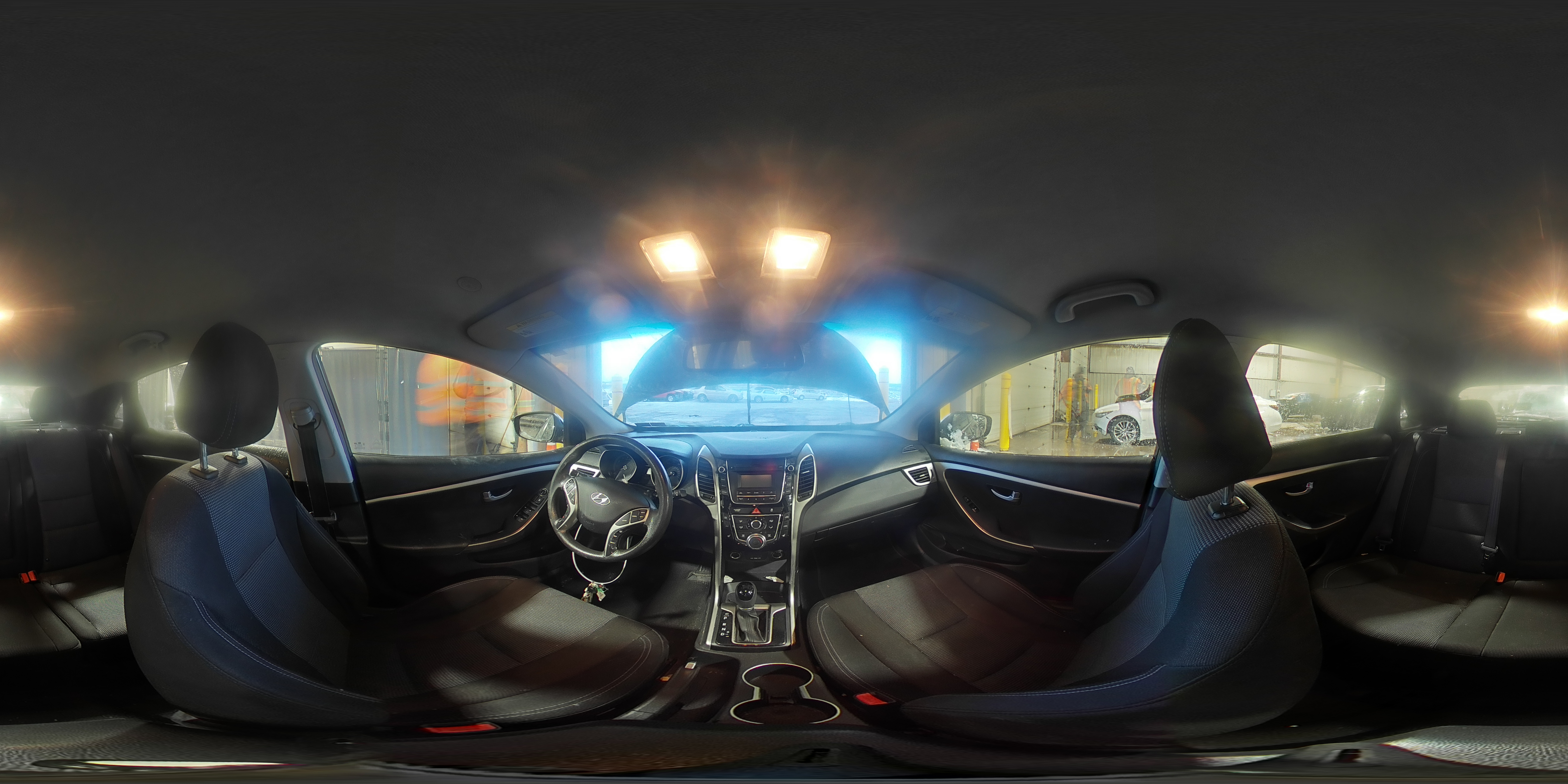 2013 Hyundai Elantra - Image 14