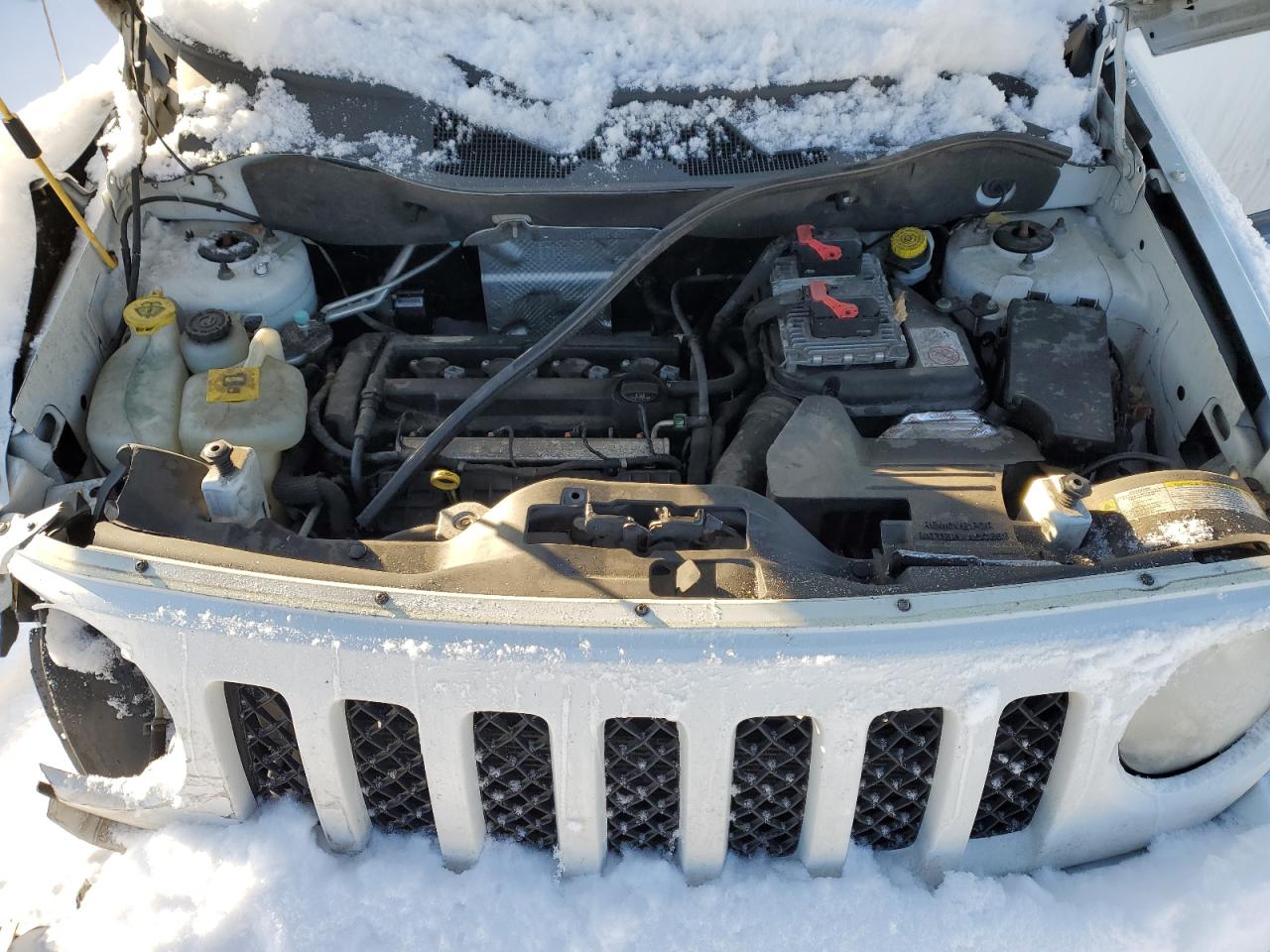 2011 Jeep Liberty (Patriot) - Image 12