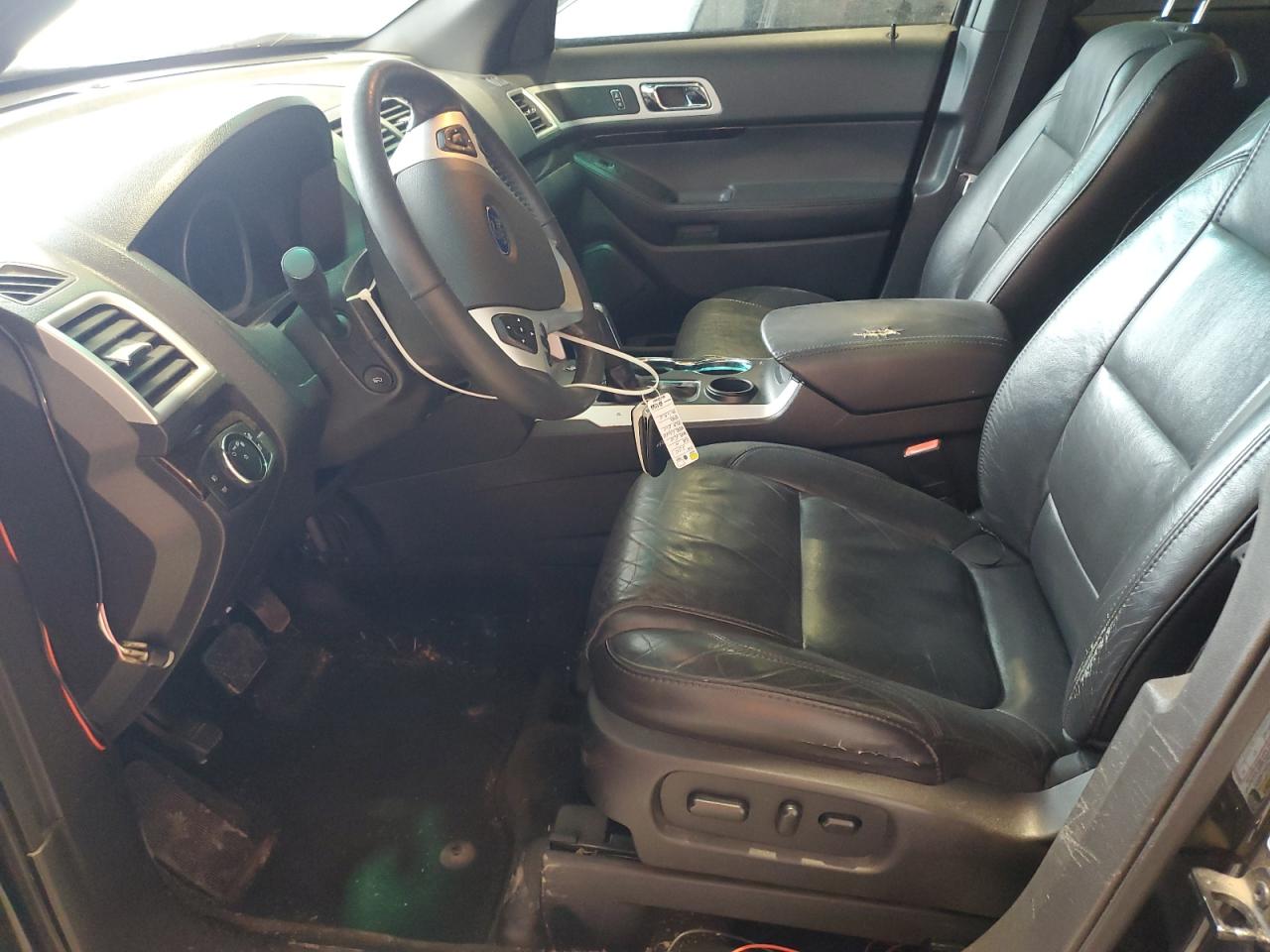 2014 Ford Explorer - Image 7