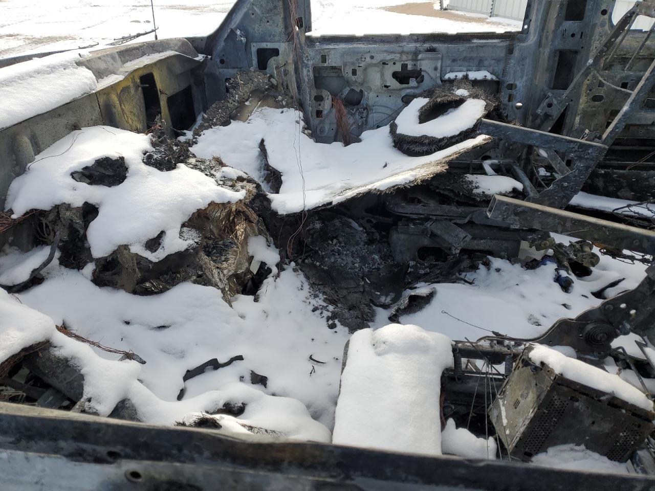 2002 Chevrolet Express - Image 7