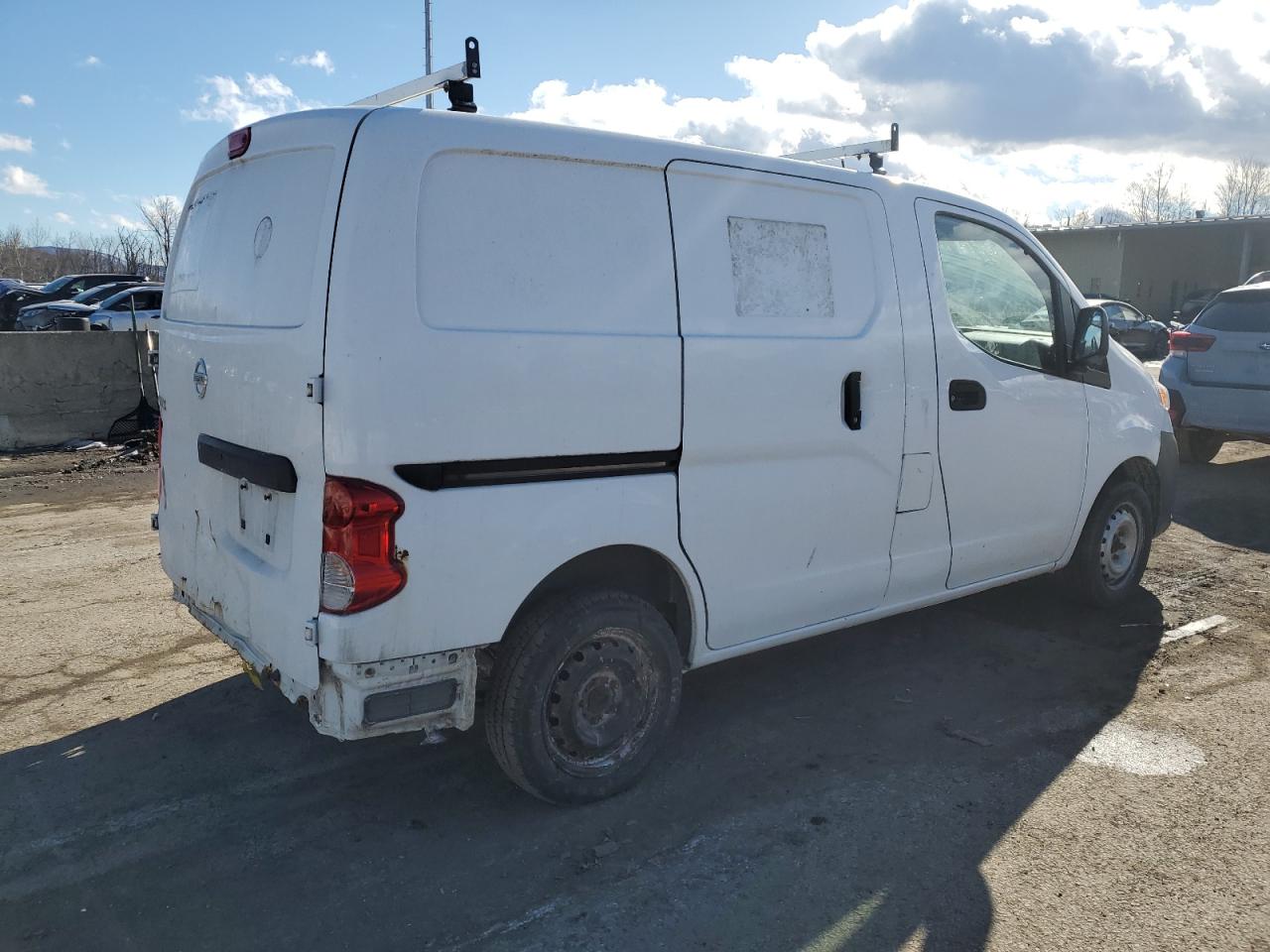 2015 Nissan NV - Image 3