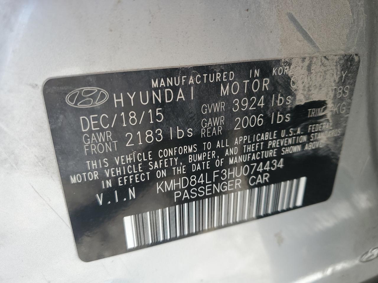 2017 Hyundai Elantra - Image 12