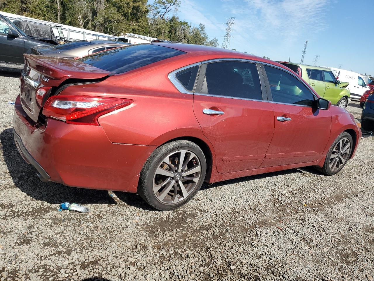 2016 Nissan Altima - Image 3