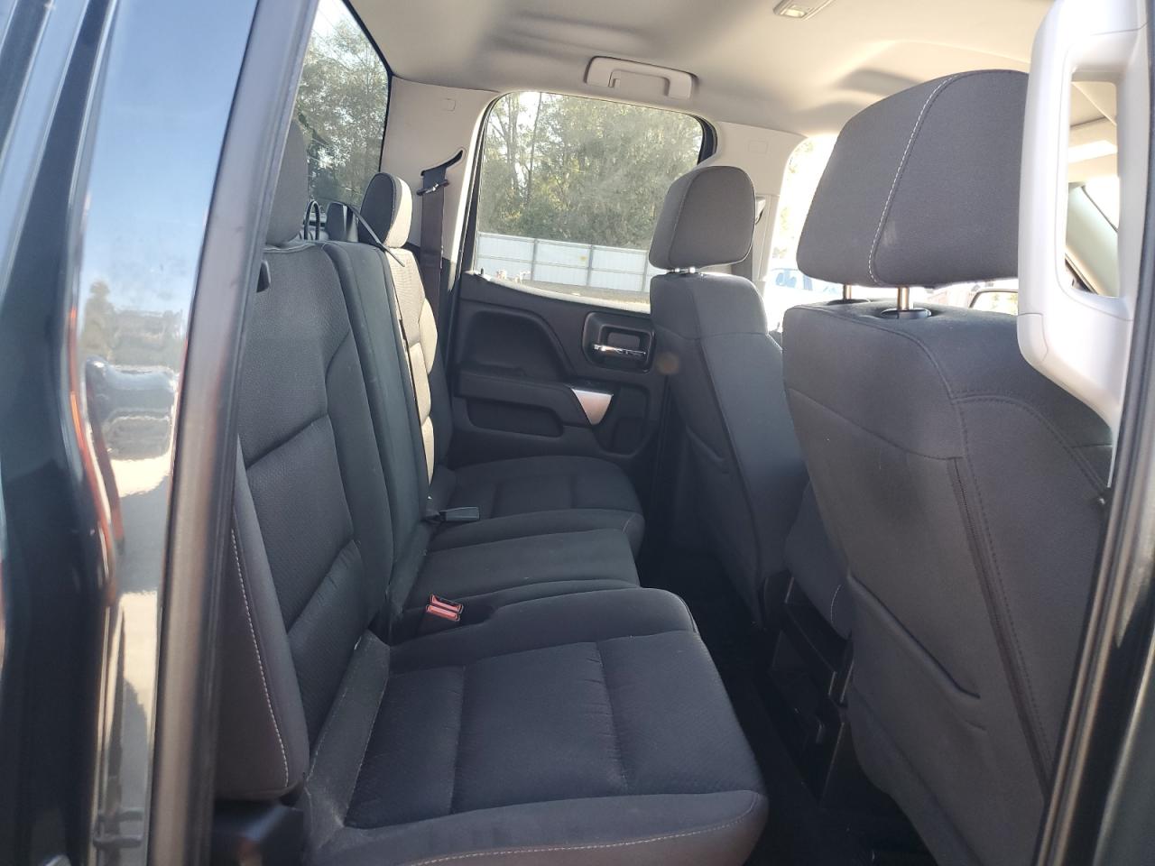 2018 Chevrolet Silverado - Image 10
