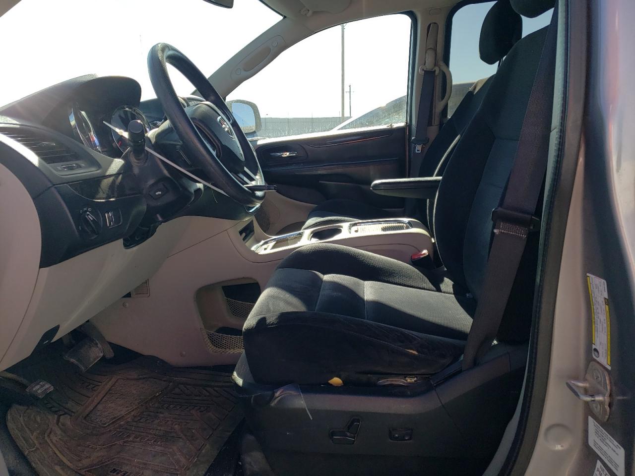2014 Dodge Caravan - Image 7