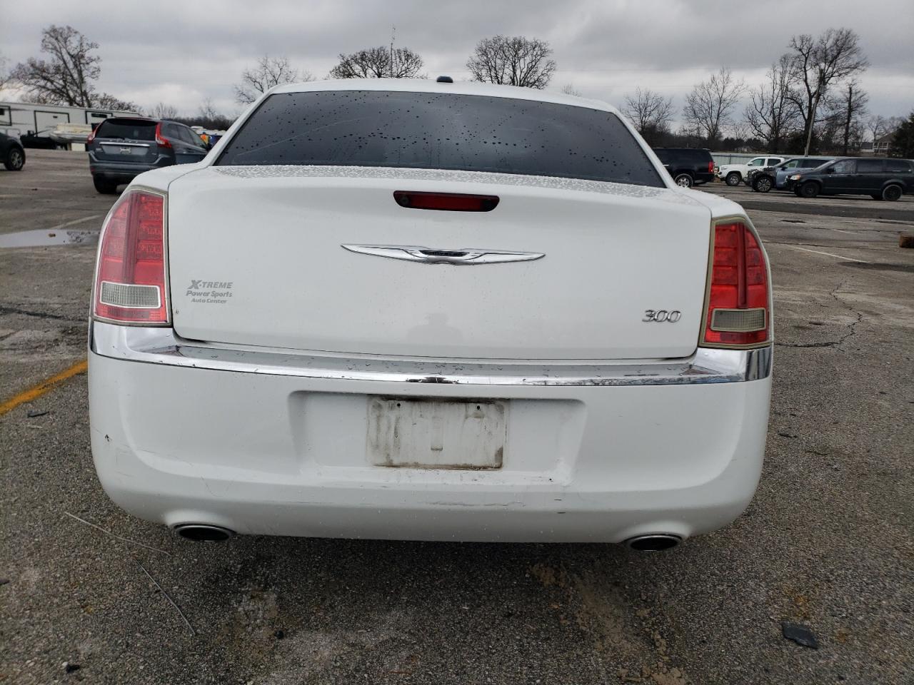 2011 Chrysler 300 - Image 6