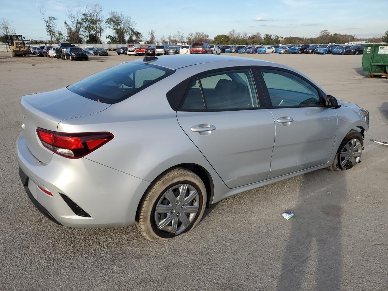 2023 Kia Rio - Image 3