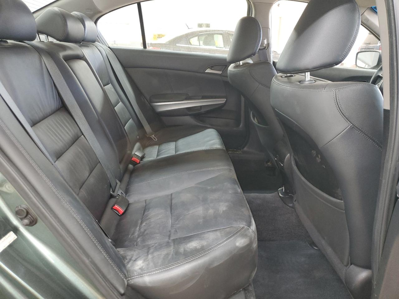 2010 Honda Accord - Image 10