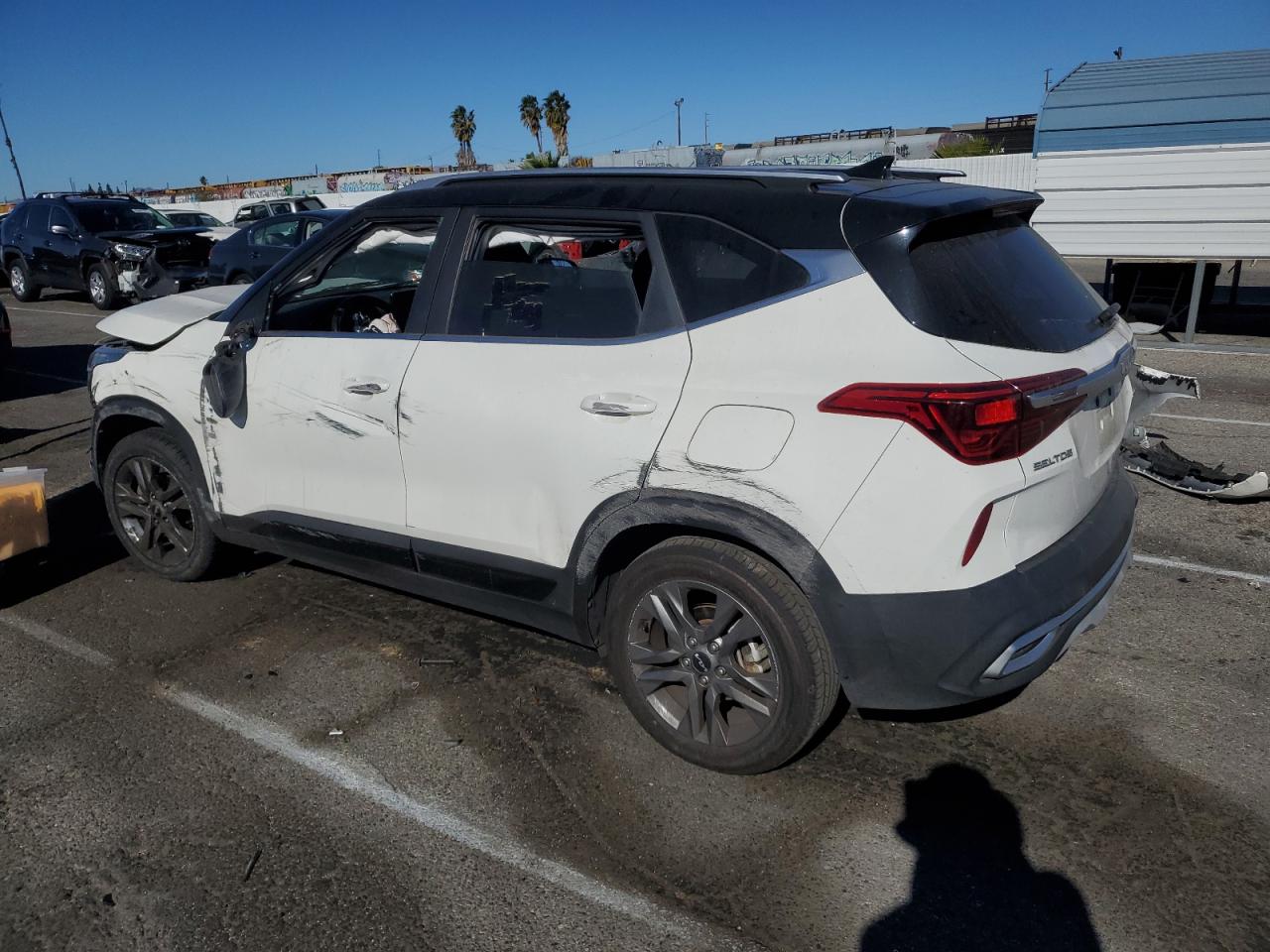 2022 Kia Seltos - Image 2