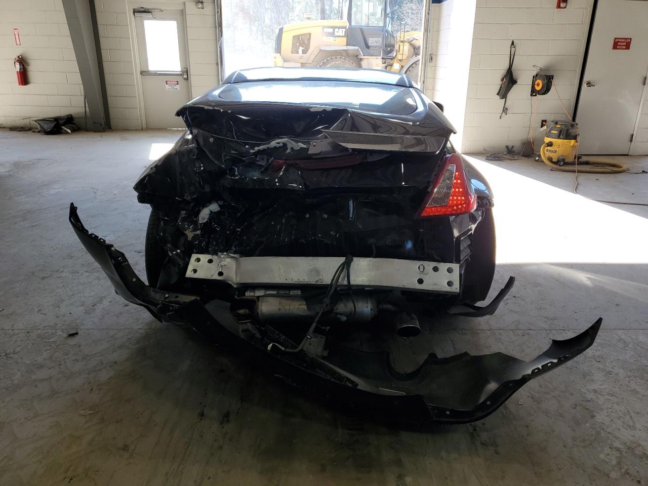 2017 Nissan 370Z - Image 6