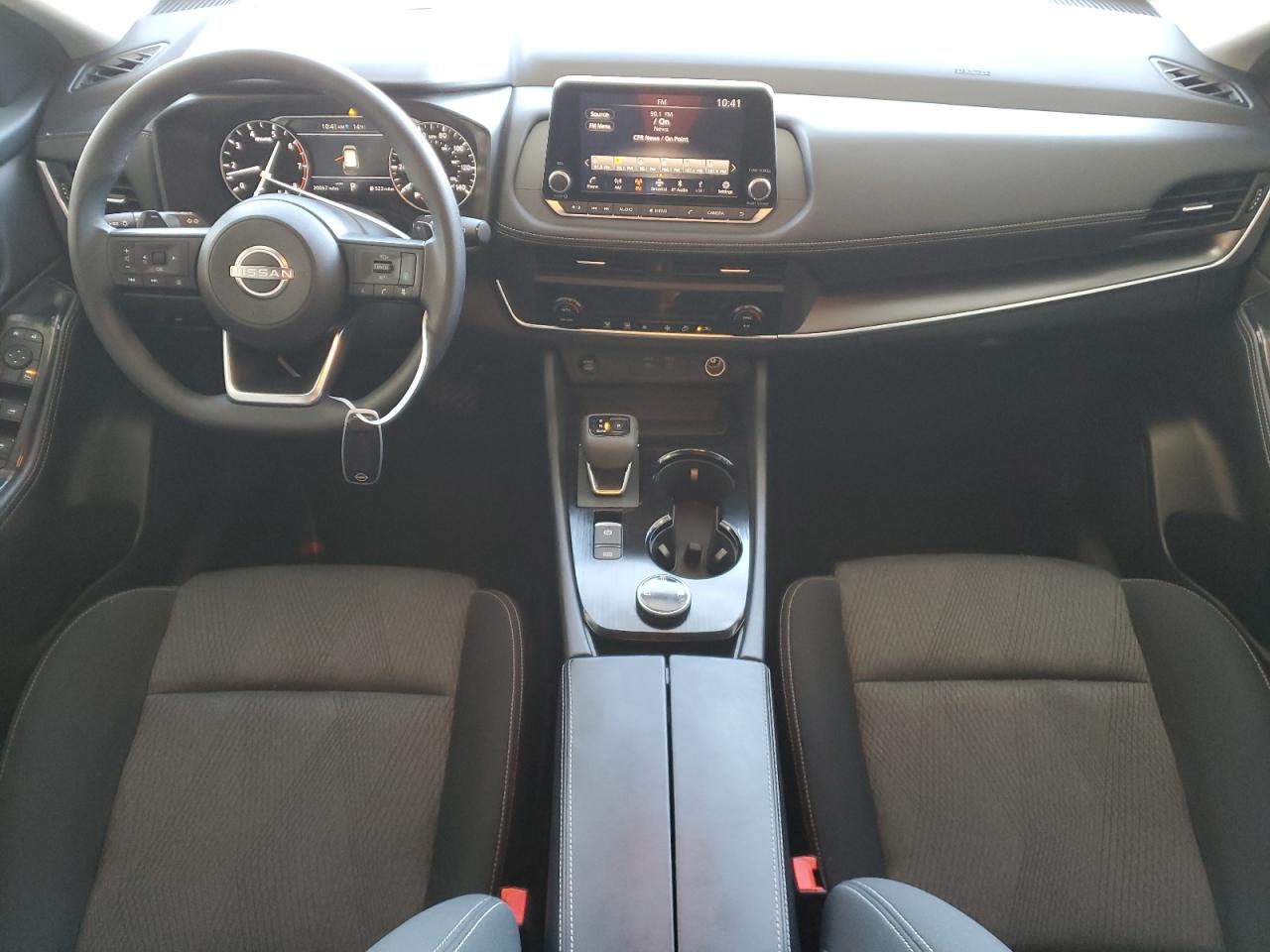 2024 Nissan Rogue - Image 8