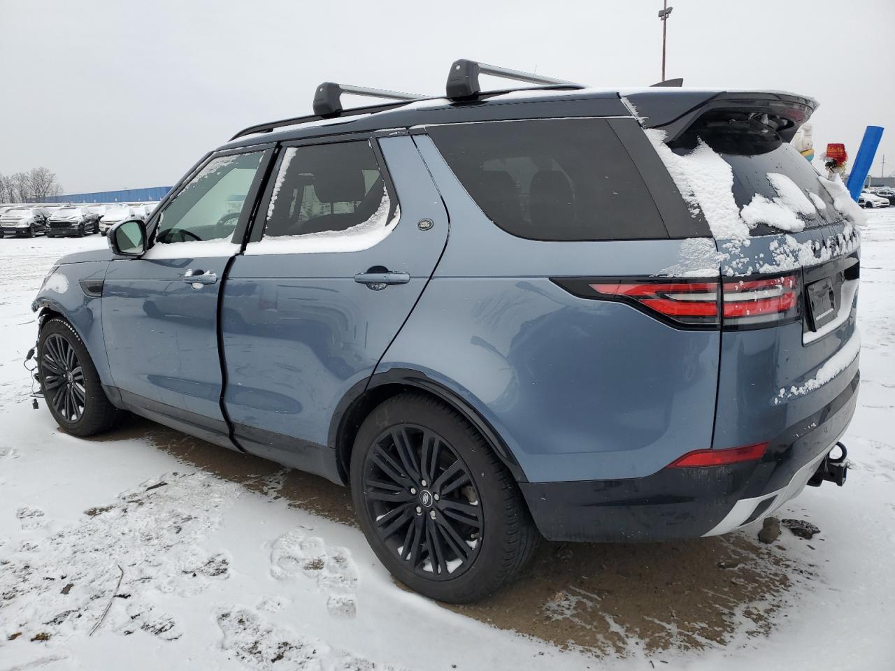 2019 Land Rover Discovery - Image 2