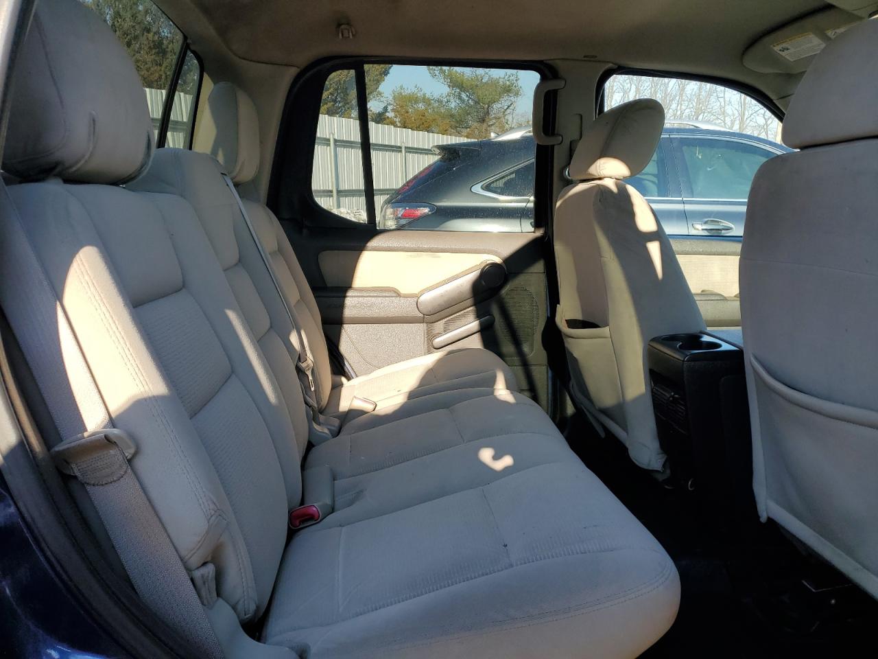 2008 Ford Explorer - Image 10
